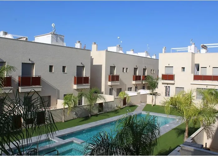 Trendy And Modern New Built 2 Bedroom Apartment Close To The Beach