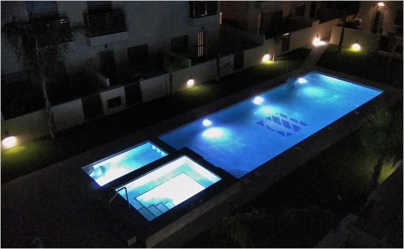 Trendy And Modern New Built 2 Bedroom Close To The *